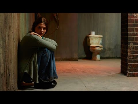 Видео: 24 ГОДА в пoдвaлe