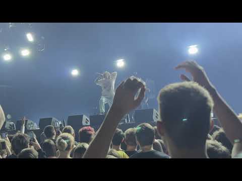 Видео: Сakeboy ft. Клоукома  — "Пацан", 26.02.2021