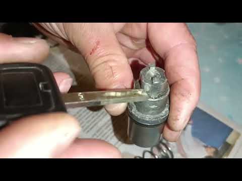 Видео: Замок багажника Опель: Устройство, разбор, восстановление.