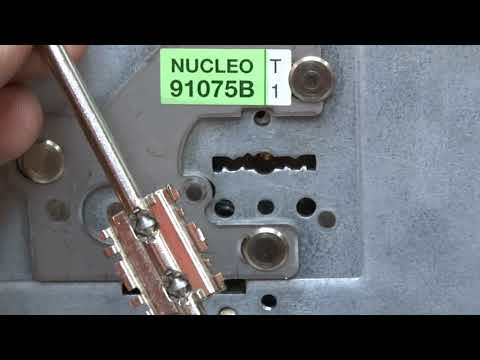 Видео: отмычка хоббса для вскрытия  замка моттура май кей.  Mottura  My Key.  https://medvejatnik.kiev.ua