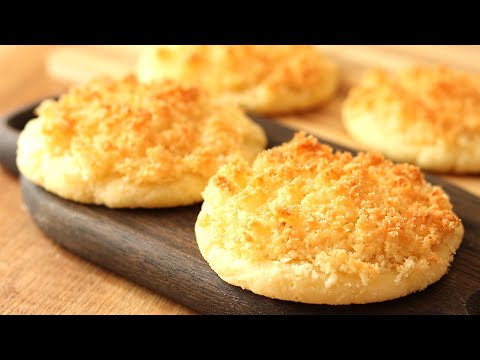 Видео: ПРОСТЕЙШИЙ РЕЦЕПТ на Завтрак! ТВОРОГ и Немного МАНКИ. Вместо СЫРНИКОВ Творожные ВАТРУШКИ без МУКИ!