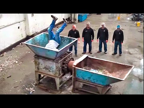 Видео: Ошибка 1 на Миллион! Глупые Поступки Работников Снятые на Камеру!