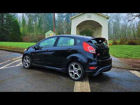 Видео: Недооценённый или переоценённый? Обзор Ford Fiesta ST 2016 года #cars #youtube #ford #ST #Fiesta