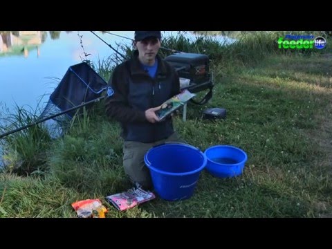 Видео: Ловля карпа фидером с помощью кормушек METHOD . Эксперт компании Flagman И.Сорокин