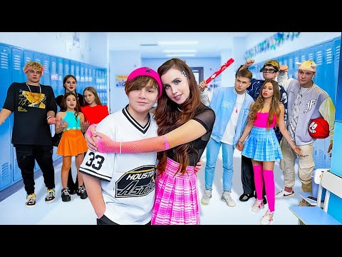 Видео: Приятелката на лошия ОТИДЕ ПРИ КАМИЛ 😲? Баскетболисти в шок! / KiKiDo Campus смешни клипчета