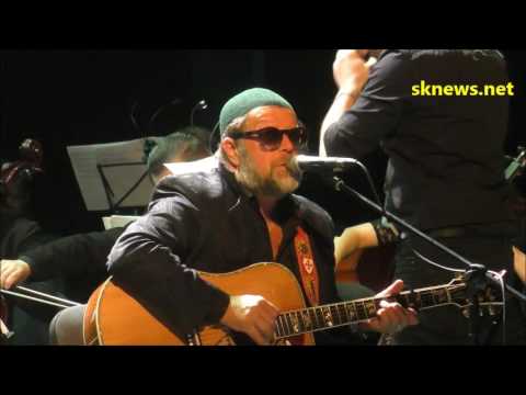 Видео: Легендарный Борис Гребенщиков с концертом в Чернигове. 15 мая 2017 г.