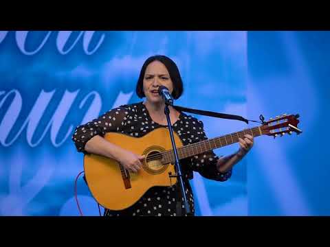 Видео: Юлия Зиганшина. Капли Датского короля. (Исаак Шварц - Булат Окуджава)