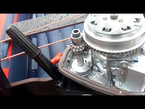 Видео: Лодка reef-325 +ветерок 8 м