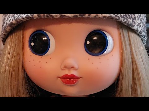 Видео: Испанская кукла Arias Dunya. Распаковка и обзор Дуни и сравнение с Паола Рейна, Мией и Биггерс.