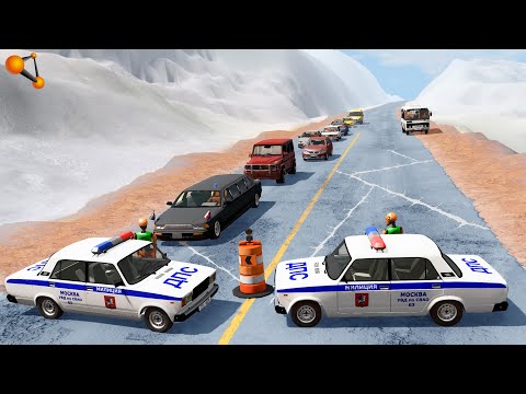 Видео: ЛЕДЯНОЙ КАПКАН! ПРОБКА НАЧАЛА ДВИГАТЬСЯ ПО ЛЬДУ НА СПУСКЕ | BeamNG.drive