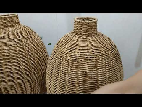 Видео: Немного о лакировке изделия из бумажной лозы.