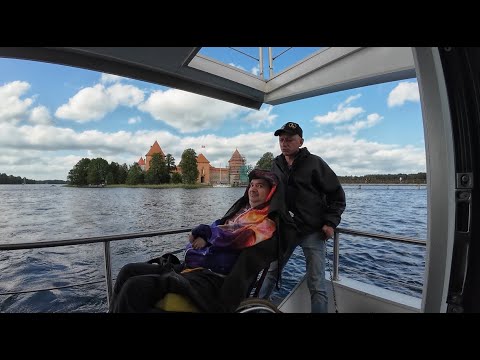 Видео: Это не просто прогулка — это история!