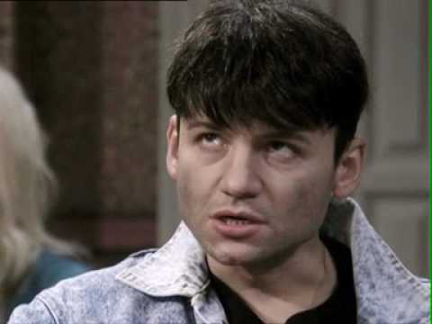 Видео: Большая разница: «Смертельный каратист, или 23-го уничтожить, или По прозвищу Вячеслав»: