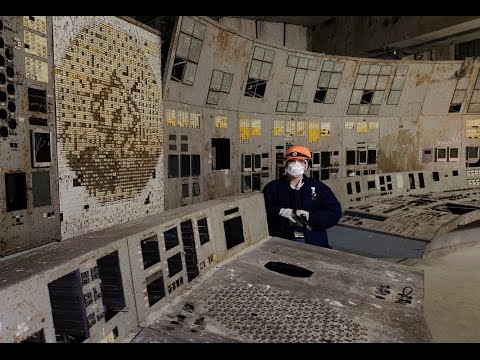 Видео: inside Chernobyl ЧАЭС sarcophagus 2016 - reactor #4 control room and lead-lined corridors
