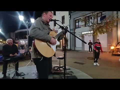 Видео: ...10.2025 Brest Belarus... Уличные музыканты... Прогулки по Любимому городу...Walks with Victoria