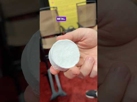 Видео: ЛЕГКАЯ очистка снега с крыши! #крутыеинструменты #безопасностьпреждевсего #кровля