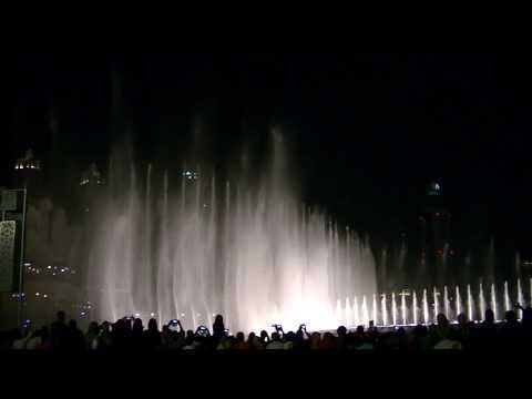 Видео: Dubai - пеещите фонтани III