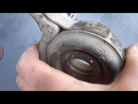 Видео: 💣Хендай Туссан # Hyundai #Tucson # замена подшипника карданного вала!!!☝