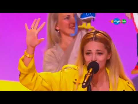 Видео: Теона Дольникова исполняет гимн Премии «Главные герои-2018»