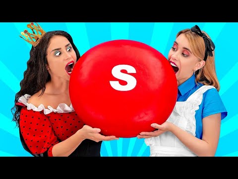 Видео: ГИГАНТСКАЯ ЕДА vs. КРОШЕЧНАЯ В ТЕЧЕНИЕ 24 ЧАСОВ! || Забавный челлендж с едой от 123 GO! FOOD