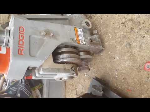 Видео: Чего только нет на приемке металла