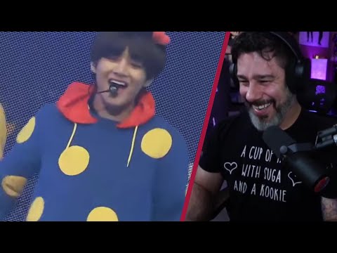 Видео: Режиссер Реагирует - Anpanman (BT21 ver LIVE Festa Prom Party 2018)