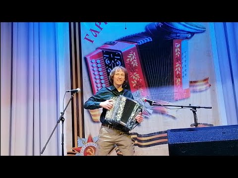 Видео: Виртуоз Павел Уханов - Кубанская залихватская