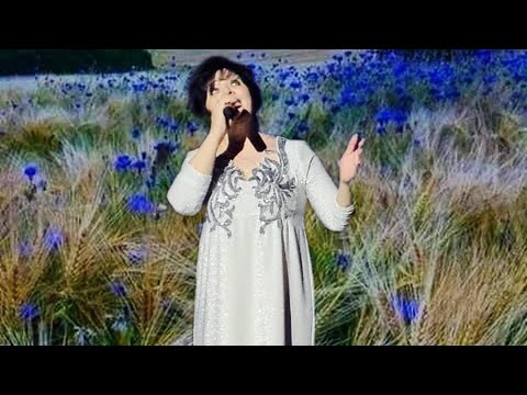 Видео: Надежда Меньших   "Расти, пшеница - поле золотое!