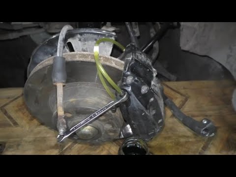 Видео: Замена тормозного шланга на примере bmw е38. Заводской 4х поршневой суппорт bmw e38