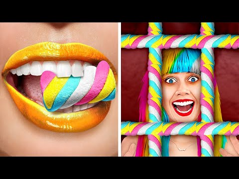 Видео: КАК ТАЙКОМ ПРОНЕСТИ ЕДУ В БАССЕЙН || Лучшее руководство по выживанию в школе от 123 GO Like!