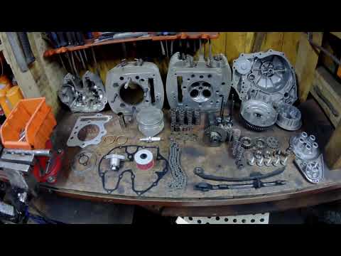 Видео: Переборка ЦПГ Honda CB 400 SS