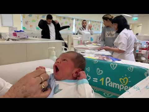 Видео: Выписка малыша из родильного дома  в Израиле