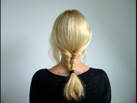 Видео: Коса рыбий хвост: как заплести самой себе