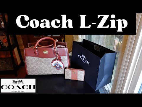 Видео: Новый чехол для ключей/визитница Coach Essential с L-Zip (в сравнении с чехлом для карт Coach Ess...