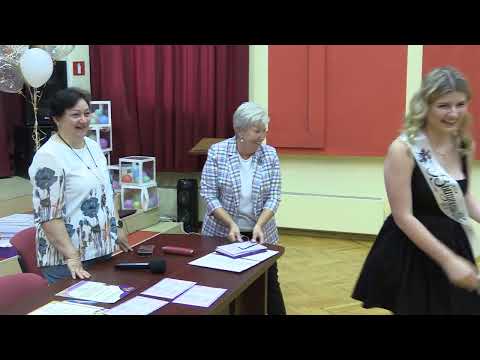 Видео: Вручение аттестатов 9-ым классам (кл. рук. С. И. Фомина)