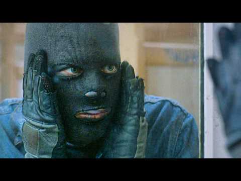 Видео: В этой ШКОЛЕ учатся одни головорезы и отморозки, но новый директор узнал об этом слишком поздно