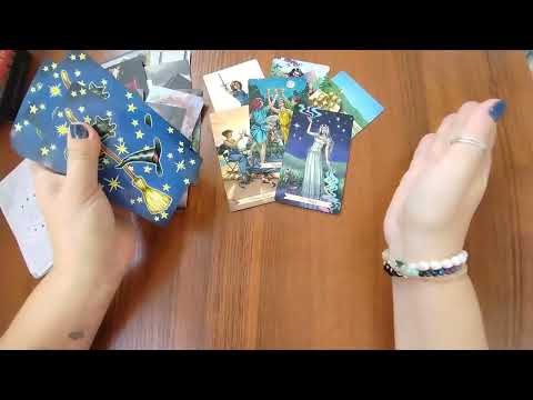 Видео: Кого выбрать из 2х мужчин ♥️♥️☘️