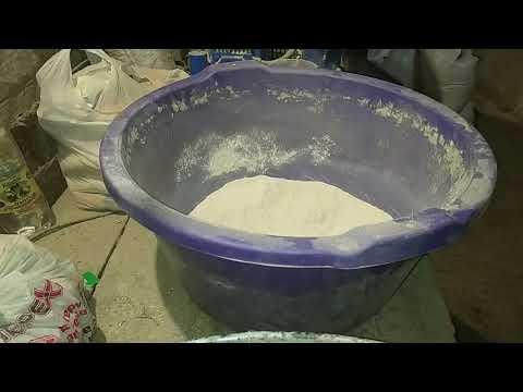 Видео: Приготування комбікорму для кролів. Частина 1.#комбікорм