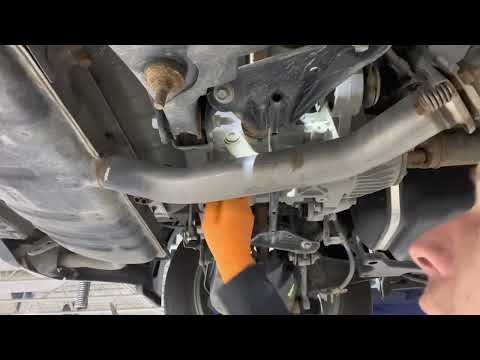 Видео: Инструкции по замене жидкости заднего дифференциала Lexus NX200t NX300 2015–2021 годов