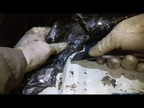 Видео: Как снять шумоизоляцию, сплэн, вибропласт