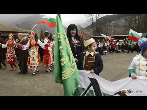 Видео: Пробуждане с хоро в Зверино 3 март 2019