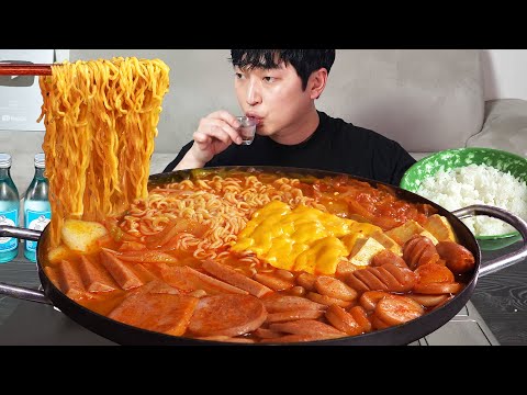 Видео: Пикантная колбаска! MUKBANG REALSOUND ASMR EatingSHOW