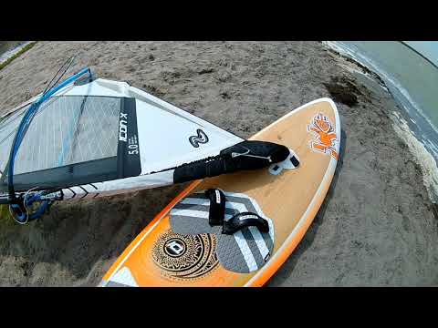 Видео: Виндсерфинг для любителей скорости. Доски, паруса, люди