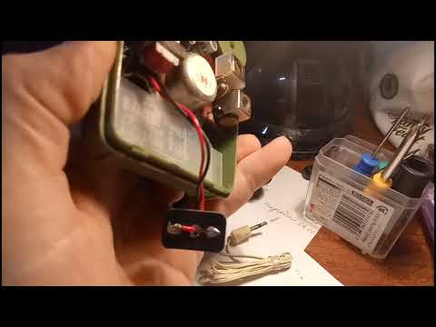 Видео: В гараже у деда откопали  старый китайский радиоприемник HISONIC W600