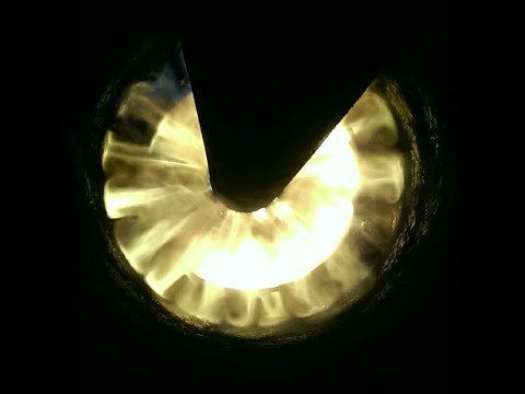 Видео: Печь на отработке с наддувом для обогрева мастерской. Часть 2.