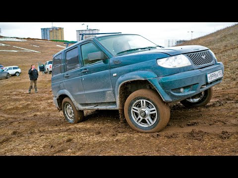Видео: УАЗ Патриот СПОРТ против НИВЫ ЛЕГЕНДЫ на бездорожье! Или лучше купить JAC T6?