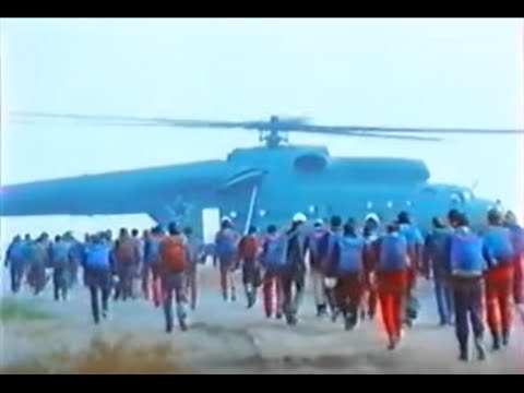 Видео: Парашютный спорт. Рекорд  85 человек Фергана 88 год