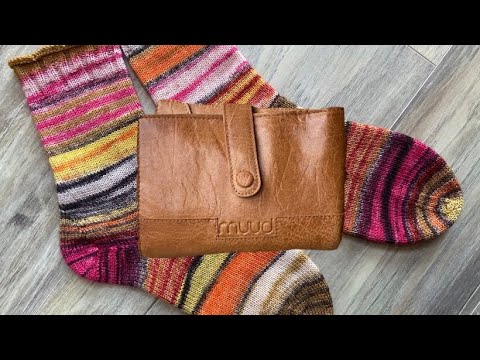 Видео: Спицы KOLLAGE переезжают в органайзер MUUD?! ОЧЕНЬ МНОГО носков, ГЛАЖУ птицу