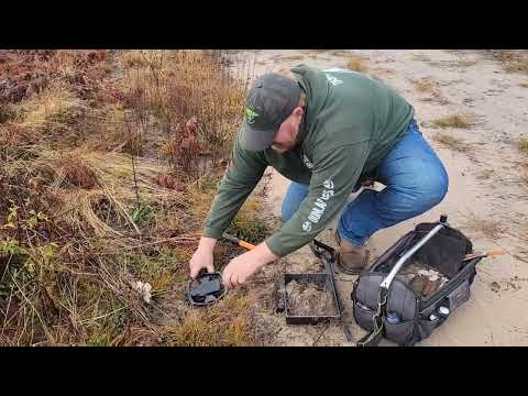 Видео: как сделать набор захвата и штампа для регулировки ловушек для койотов и альфа-самцов