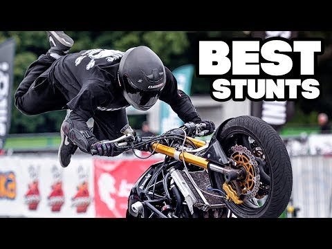 Видео: Лучшие Трюки на Мотоцикле - Stunters Battle 2017